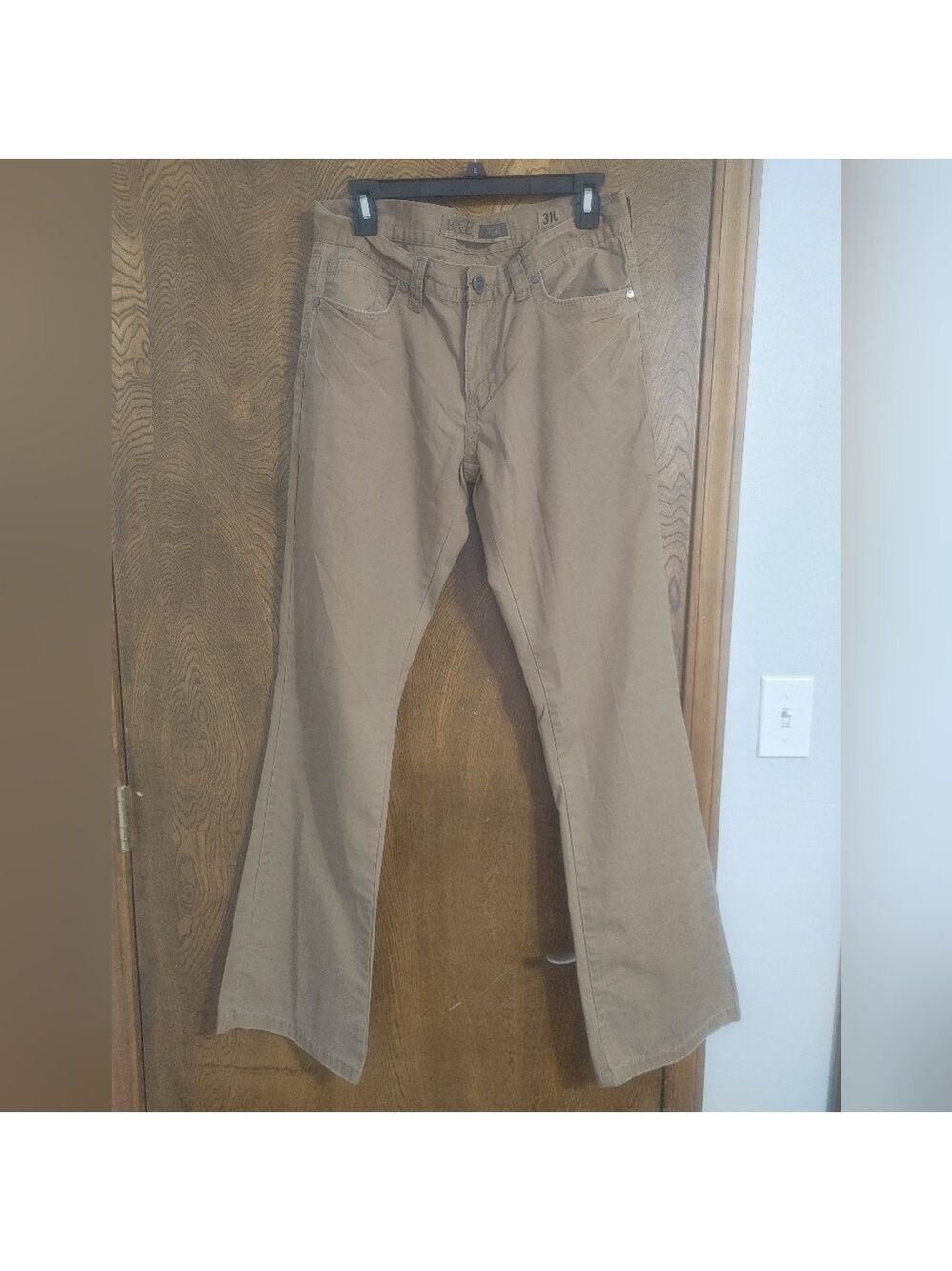 BKE Fulton Khaki Pants Men's Waist size 31 Inseam 34 Walnut 100% cotton Bootcut